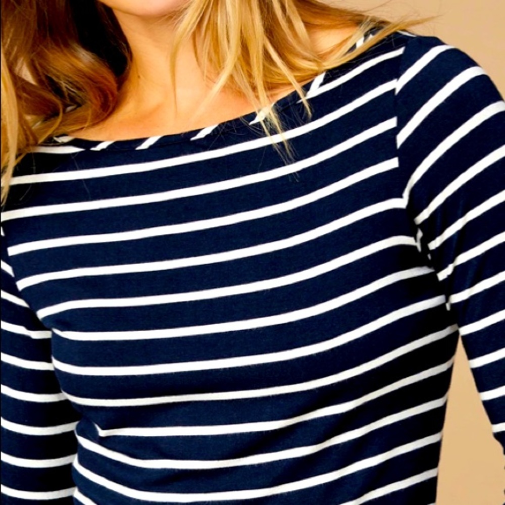***SOLD ELSEWHERE*** Amour Vert Navy Blue White Stripes Boat Neck Tee